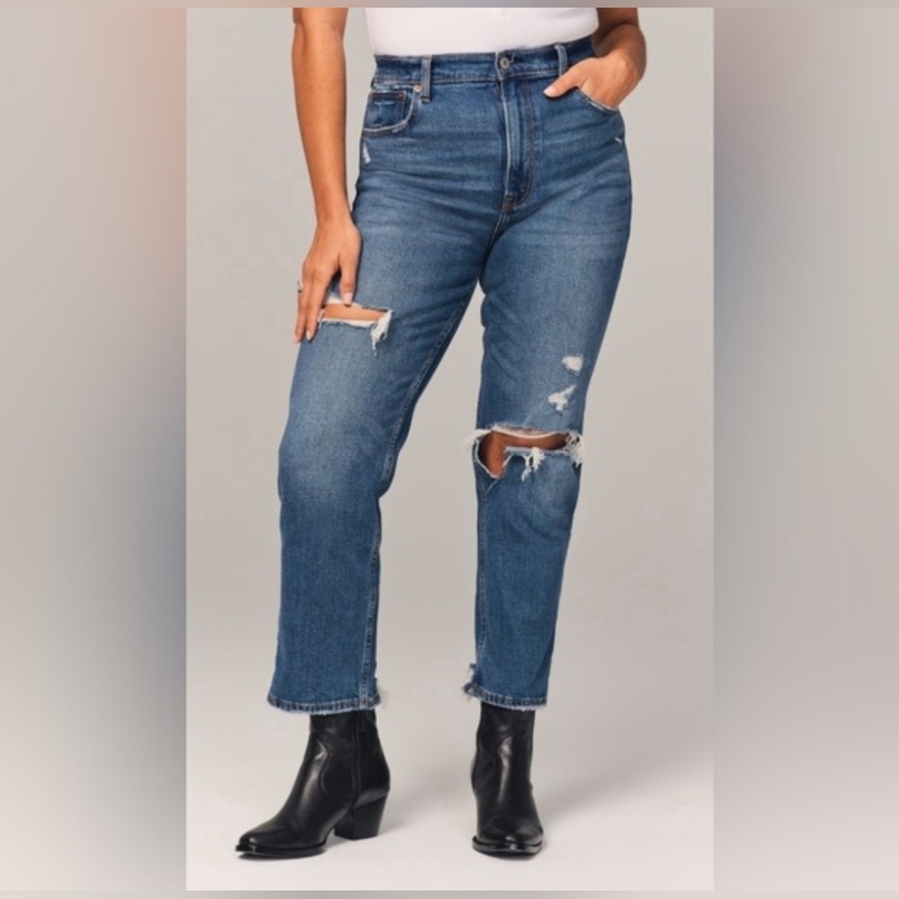 ABERCROMBIE & FITCH The Ankle Straight Ultra High Rise Cropped Distressed Jeans!